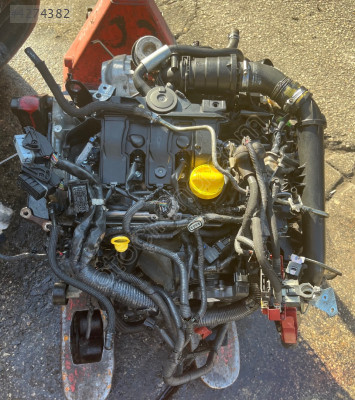 Renault trafic 1.9 1.6 ve 2.0 dolu motorlar mevcuttur