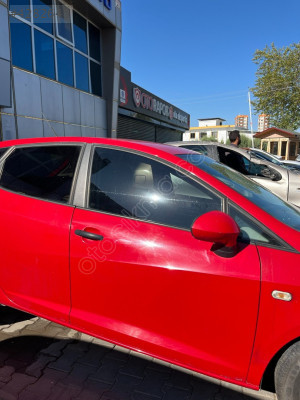 SEAT İBİZA SAĞ ÖN KAPI HATASIZ ORJİNAL ÇIKMA - 6J4831056 (08-17)