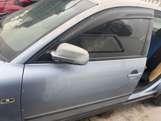 VOLKSWAGEN PASSAT B5 ÇIKMA SOL ÖN KAPI ŞÖFÖR KAPISI HATASIZ