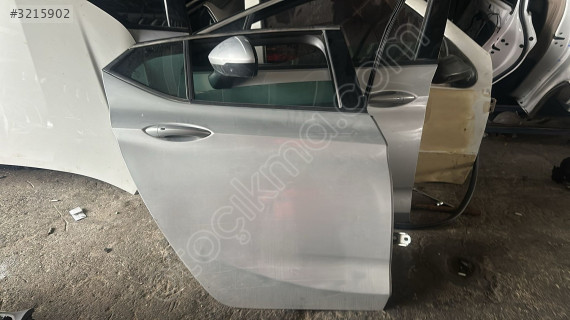 OPEL ASTRA K SAĞ ARKA KAPI DOLU BURSA MG