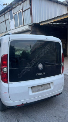 Fiat Doblo geniş aile beyaz bagaj kapağı dolu hatasız