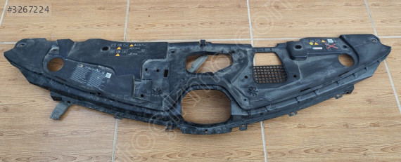 RENAULT CLİO 5 ÖN PANJUR ÜST PLASTİK ÇIKMA PARÇA
