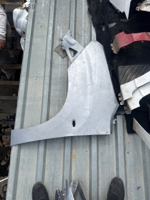 Citroen Berlingo sol ön Çamurluk