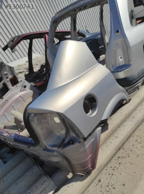 ASTRA G HB ARKA CAMURLUK BAGAJ CAM TAMPON PANEL
