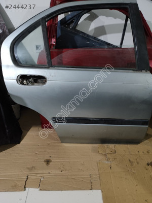 Honda Euro Civic sağ arka kapi