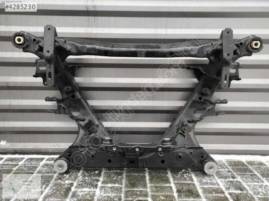 TESLA MODEL Y TRAVERS ARKA 1103557