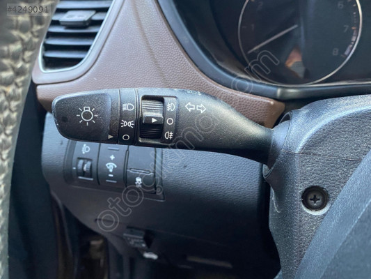 2015 Hyundai İ20 Silgi Sinyal Kolu