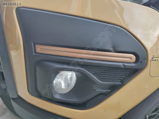 2024 Dacia Sandero SAĞ SİS FARI