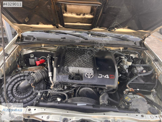 Toyota Hilux vigo 2009 2.5 140 hp orjinal turbolu tesisatıyla bir