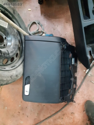 AUDİ A4 TORPİDO KAPAĞI