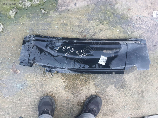 VOLKSWAGEN TRANSPORTER T5 T6 ARKA AKS TRAVERSİ