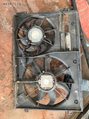 VOLKSWAGEN JETTA GOLF FAN MOTORU VE DAVLUMBAZI 1K0121223