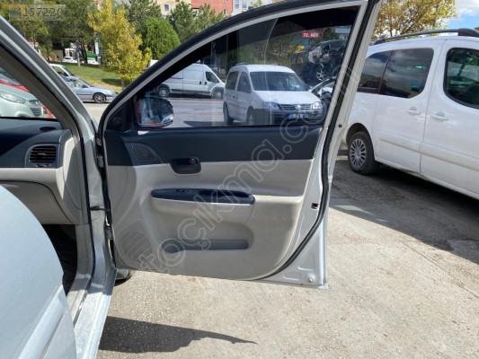 2009 Hyundai Accent Era Sağ Ön Kapı Döşemesi