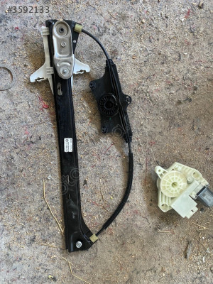 PASSAT B8 ARKA CAM KRİKOSU 3G5839461B
