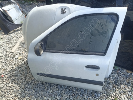 Renault Clio Symbol sol ön kapı