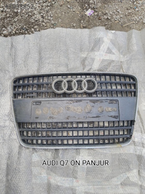 AUDİ Q7 ORJİNAL ÖN PANJUR AZ HASARLI 2006-2010