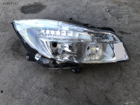 Opel insiknia sağ far