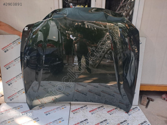 BMW 4.serisi motor kaputu (hasarlı)