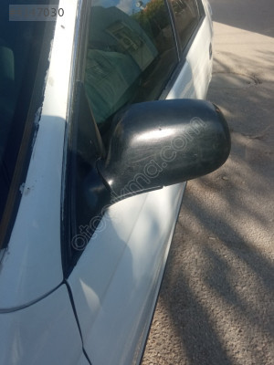 Toyota Carina ve korona sol ayna elektrikli