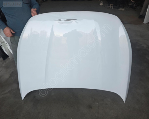 CUPRA FORMENTOR BEYAZ MOTOR KAPUTU ORJINAL LOKALLİK