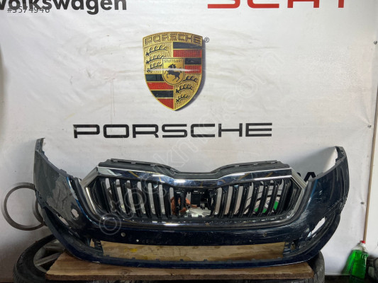 2021 Skoda Octavia Orjinal Çıkma Ön Tampon Panjur Parçası
