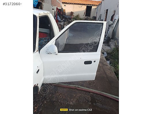 SKODA FELİCİA SOL KAPİLAR BULUNUR