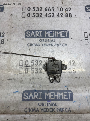 ÇIKMA TOYOTA COROLLA 101 BAGAJ KİLİDİ