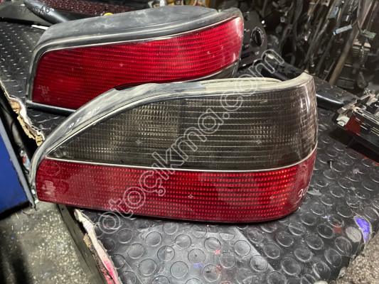 Peugeot 306 sağ arka stop lambası
