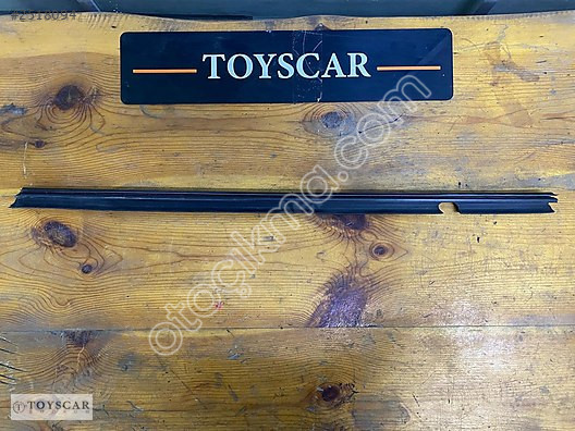 Vw Passat B6 Sağ Arka Kapı Cam Fitili Çıkma Orjinal 3C583947