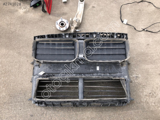 BMW X1 F48 ÖN HAVA KANAL MASKESİ 5174187798-15