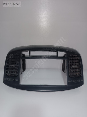 Hyundai Accent Era teyp çerçevesi