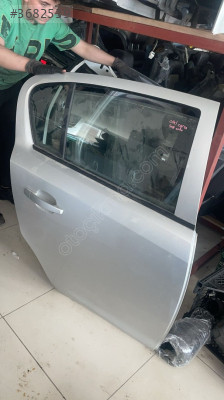 Opel Corsa d sag arka kapı orijinal hatasız boyasız