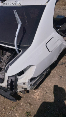 MERCEDES E250 W212 SAĞ ARKA ÇAMURLUK GÜÇMANLAR 05012551616