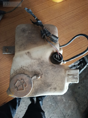 Opel corsa b cam suyu bidonu çıkma orjinal