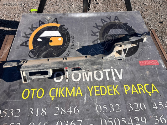 Peugeot 307 Arka Tampon Braketi Sağ Orjinal Çıkma