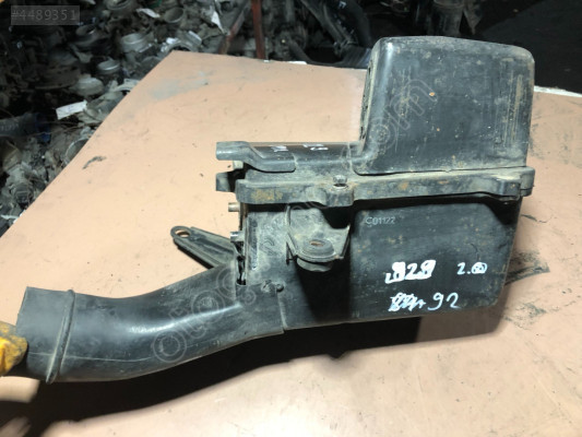 Mazda 929 1992 Hava Filtre Kutusu