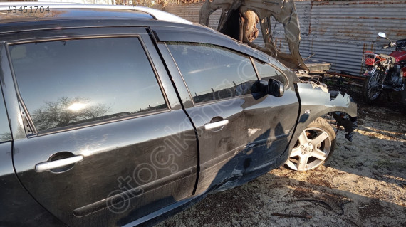 Peugeot 307 sağ arka kapı Station vagon