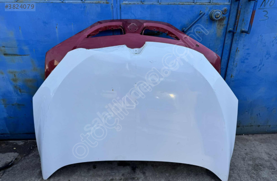 RENAULT MEGANE 3 MOTOR KAPUTU EYUPCAN OTO'DA
