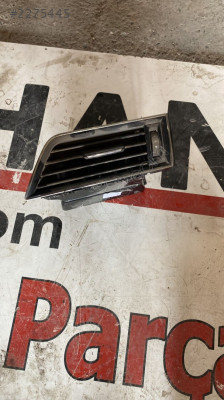 3V0819701D skoda super b ön sol havalandırma