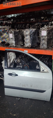 FORD FOCUS  1 SAĞ ÖN KAPI