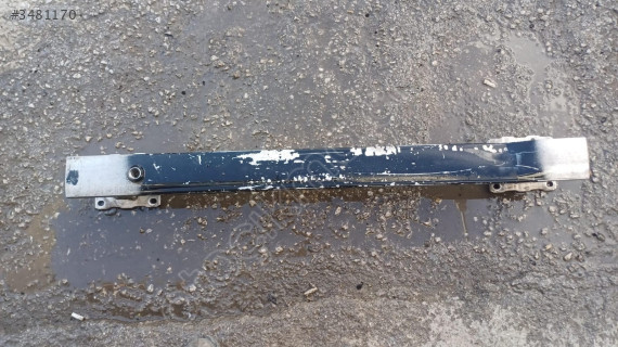 Peugeot 307 arka tampon demiri (ü)