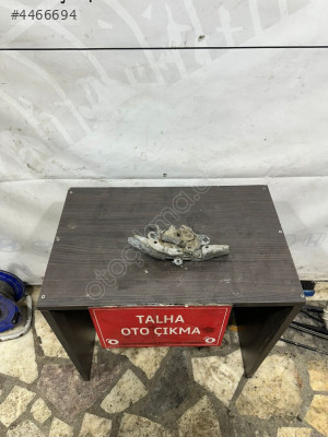 Toyota Avensis T25 Kasa Kaput Kilidi