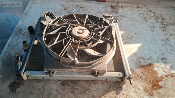 Renault Kango1 fan seti hatasız