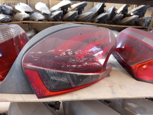 Peugeot 208 sol arka stop