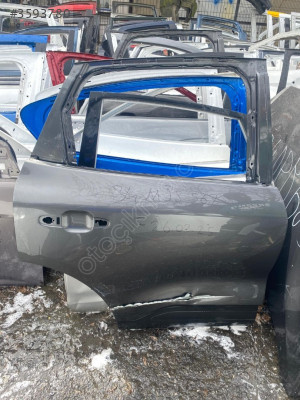 MİRİM OTODAN FORD KUGA SAĞ ARKA KAPI