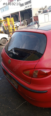 Alfa romeo 147 bagaj kapağı
