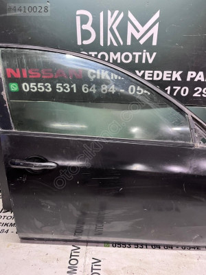 Nissan Primera Sağ Ön Kapı