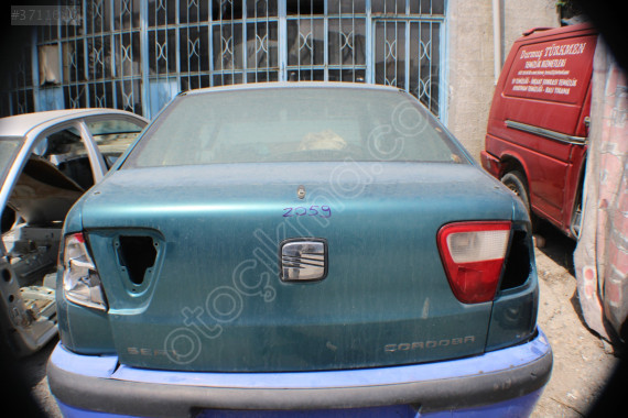 ÇIKMA SEAT CORDOBA BAGAJ KAPAĞI 2059