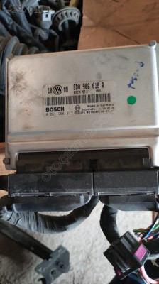 Wolkswagen Passat 1.8 çıkma motor beyni 0261206317