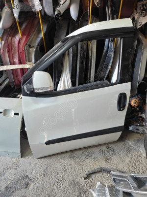 Fiat Doblo geniş aile sol ön kapı orijinal sökme